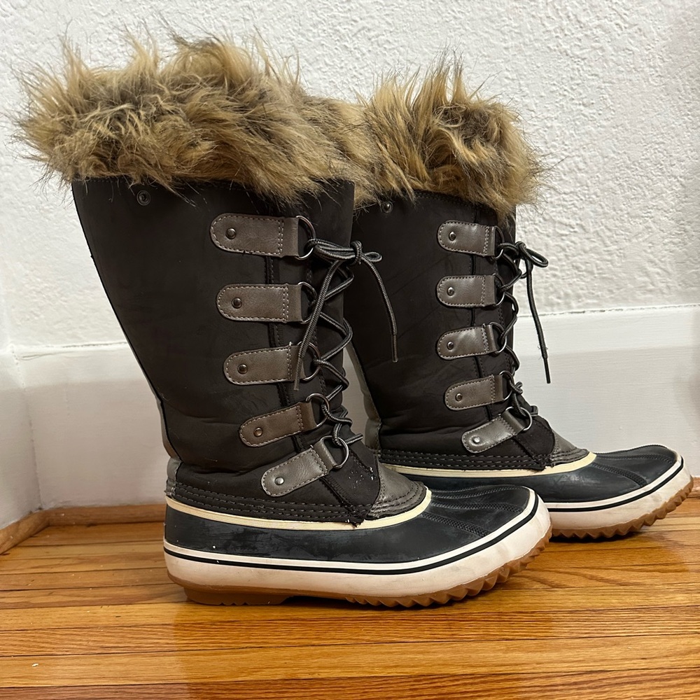 JBU Black and Brown Winter Boots